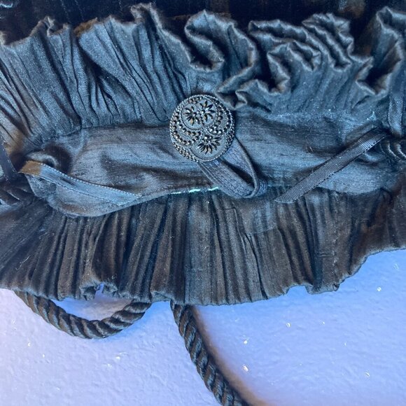Velvet Purse, Great Aunt Fannie's Attic - Picture 13 of 14